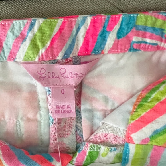 Perfect summer resort shorts - Picture 3 of 4